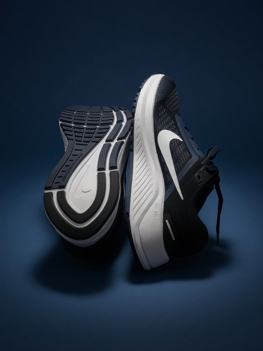 Splinternieuwe Nike Air Zoom Structure 24 donkerblauw maat 39EU