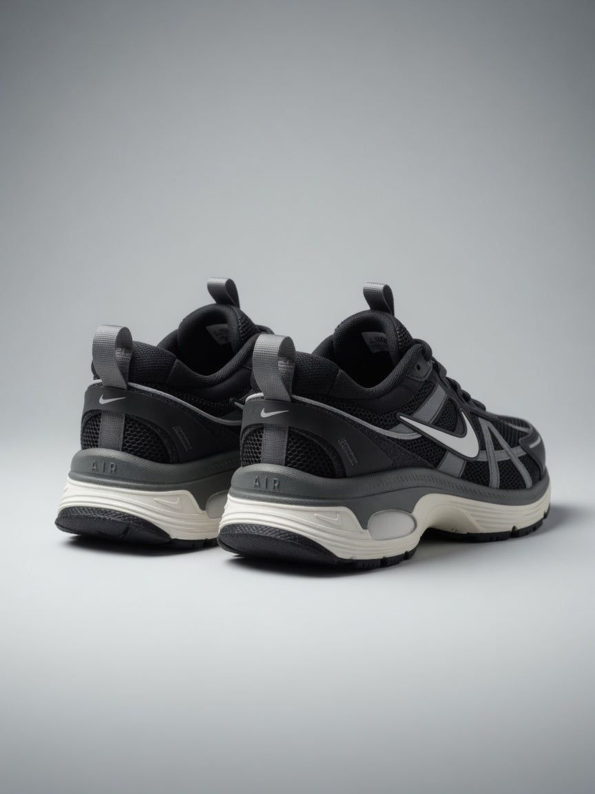 Nike Air Max Bliss zwart/antraciet maat 40 Nieuw