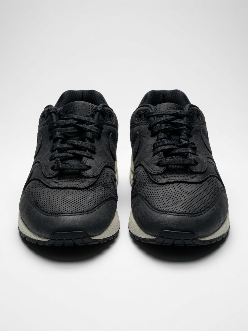Nike Air Max 1 Black Leather maat 38,5 in heel goede staat