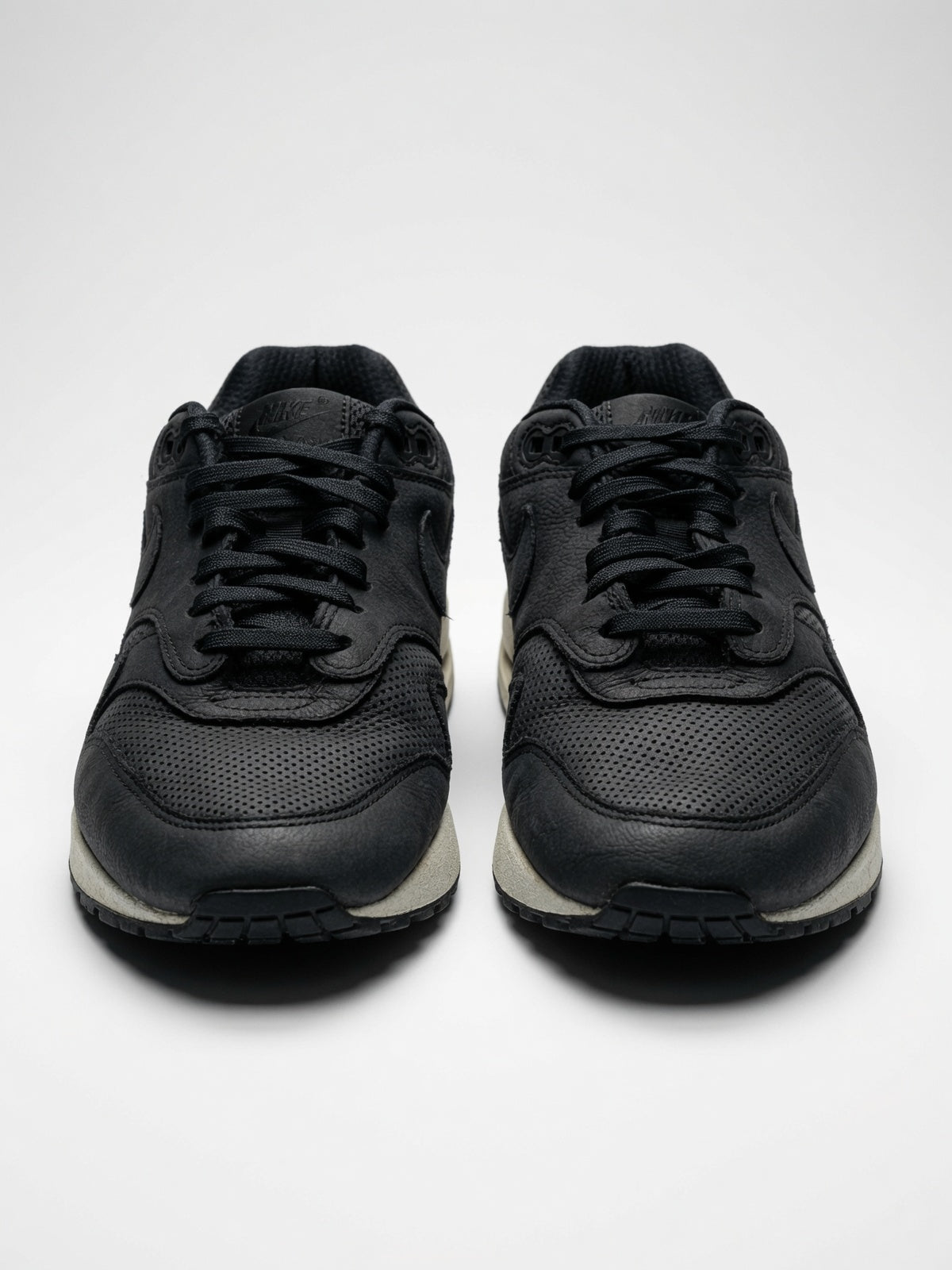 Nike Air Max 1 Black Leather maat 38,5 in heel goede staat