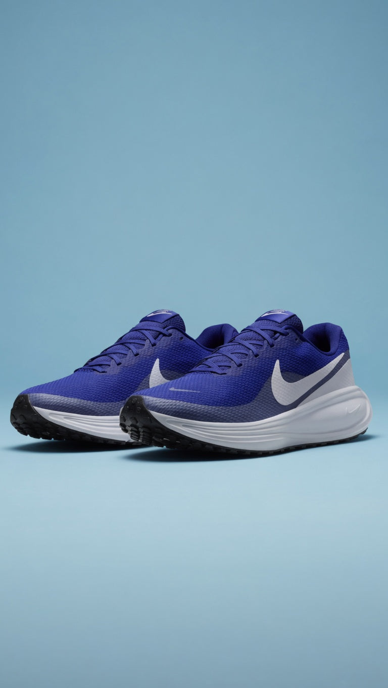 Nike Revolution 8 Blauw/wit maat 40,5 Nieuw