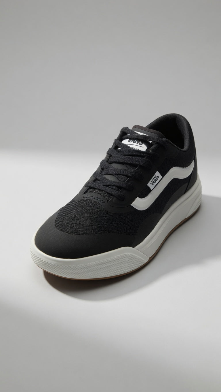 Vans UltraRange 2.0 zwart/wit maat 38,5 Nieuw