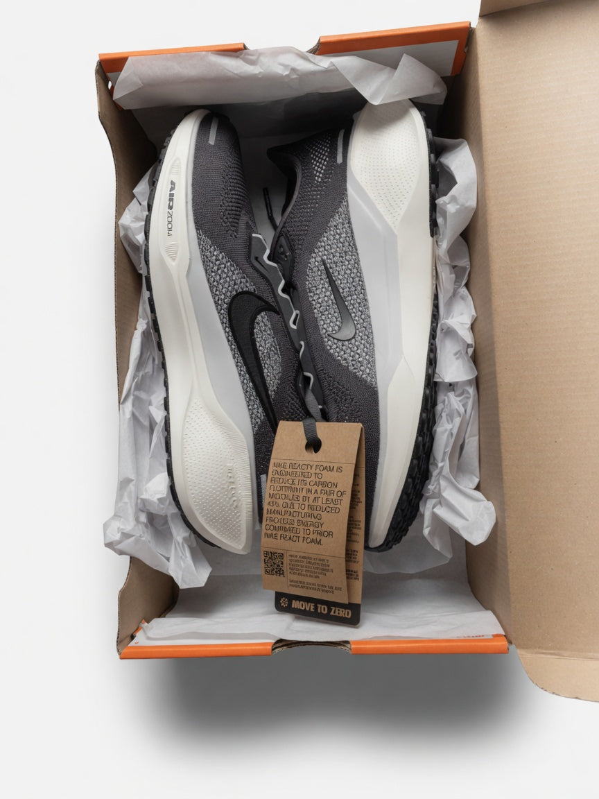 Nike Air Zoom Pegasus 41 Maat 39 Medium Ash/black-pure platinum Nieuw