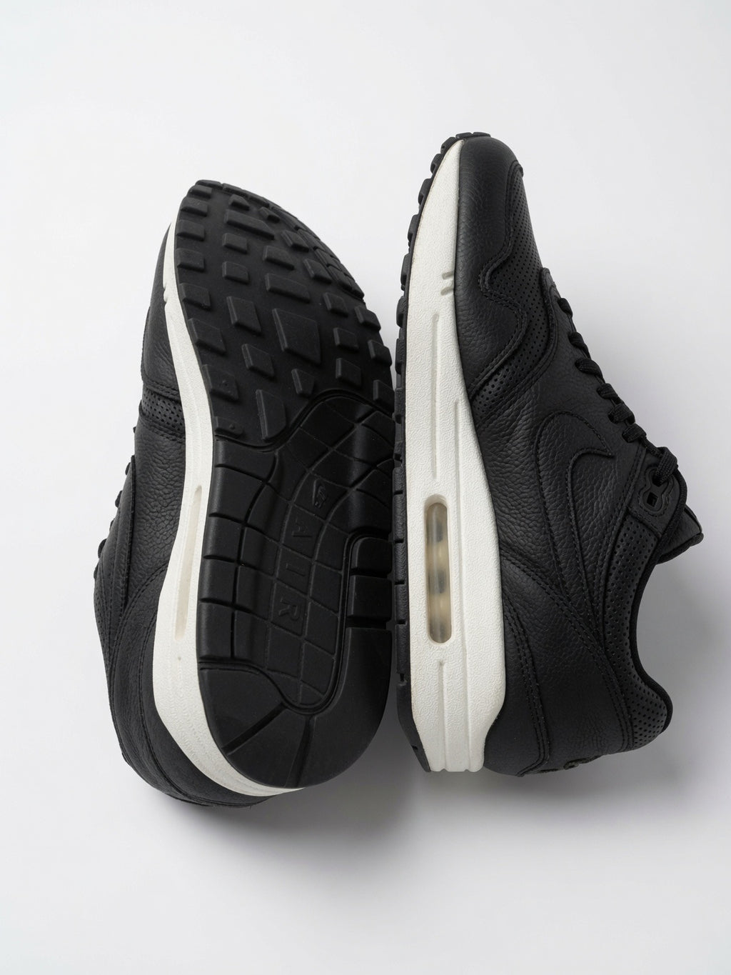 Nike Air Max 1 Black Leather maat 38,5 in heel goede staat