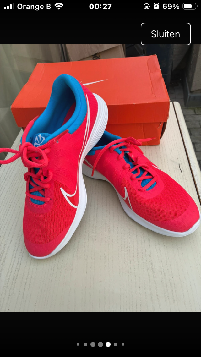 Nike Revolution 4 maat 39 Red Orbit/White-Blue Hero Nieuw met Label