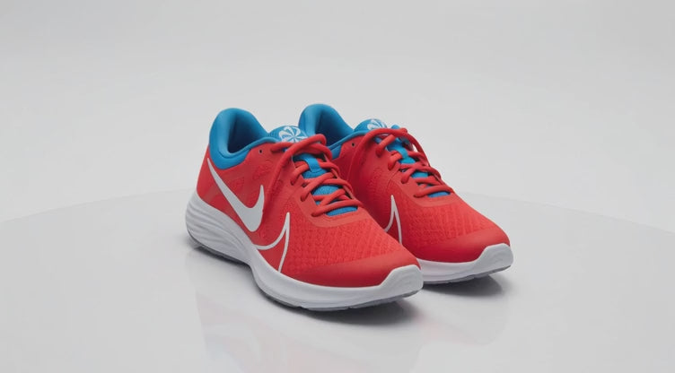 Nike Revolution 4 maat 39 Red Orbit/White-Blue Hero Nieuw met Label