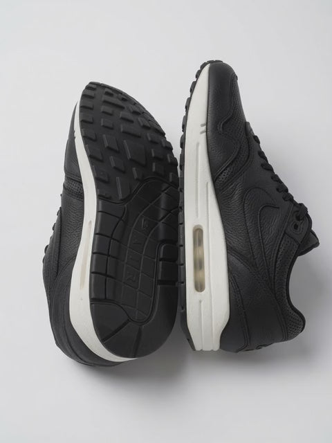 Nike Air Max 1 Black Leather maat 38,5 in heel goede staat