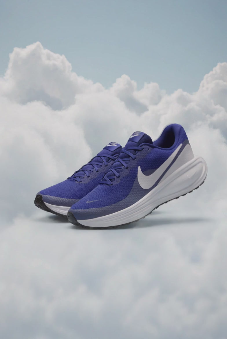 Nike Revolution 8 Blauw/wit maat 40,5 Nieuw